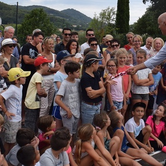 Inauguration - enfants et président CASSB