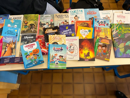 Don de la Librairie Charlemagne pour l'Ecole Edouard Estienne